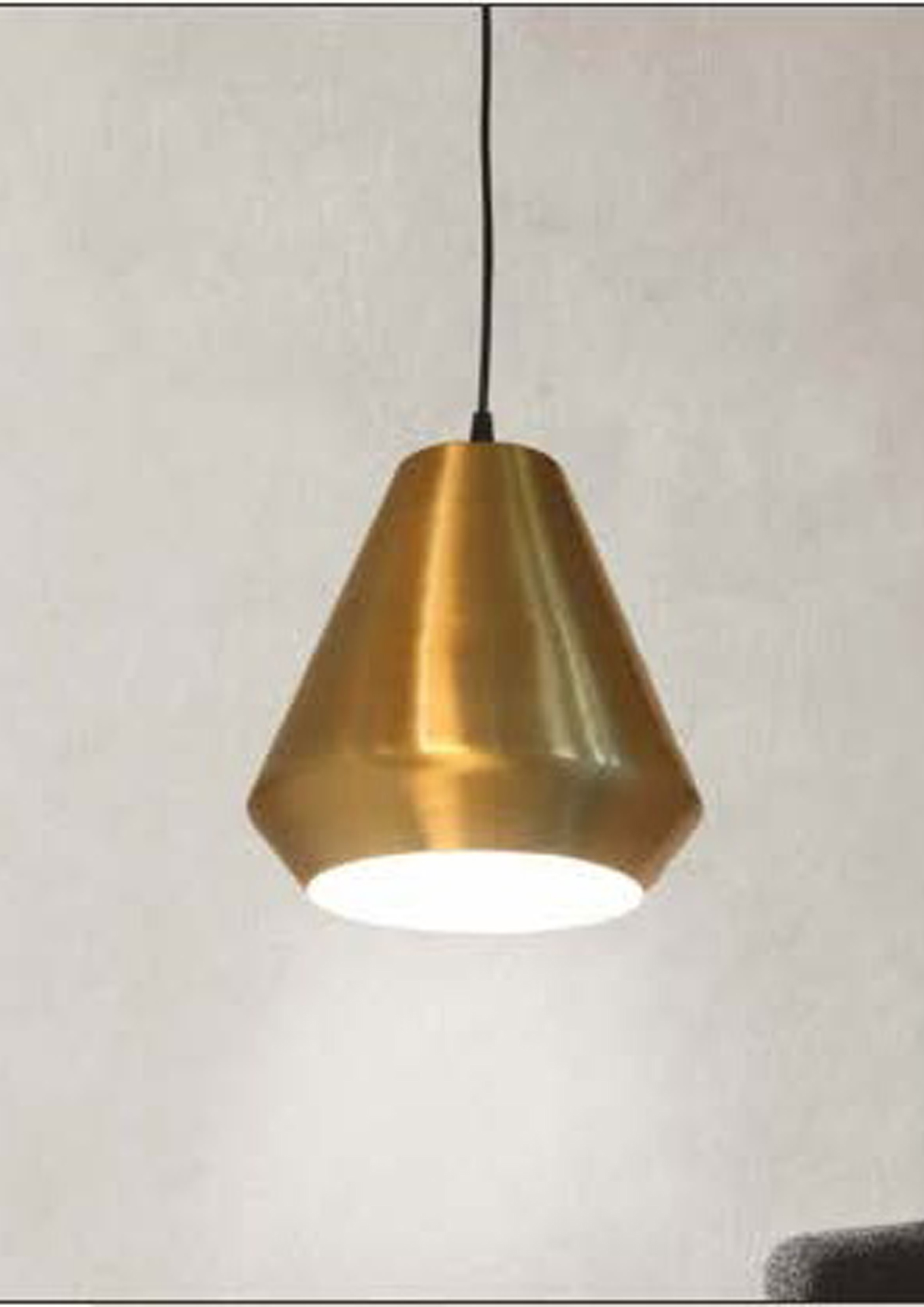 Beyond Lights - Brass Pendant Light- GL